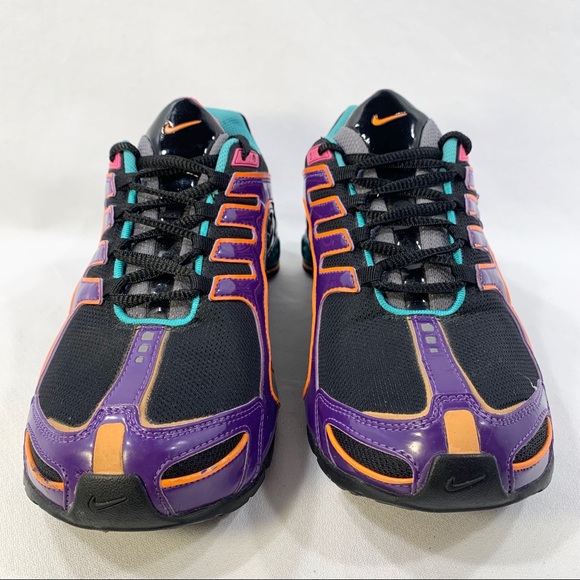 Nike Women’s Shox - Picture 2 of 8